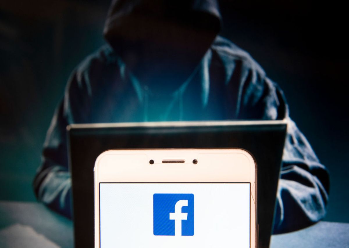 Facebook aurait servi de passerelle pour la diffusion d’un malware à des fins de surveillance
