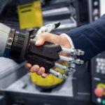 Works Well With Robots? The Way Robots/AI and Humans Interact