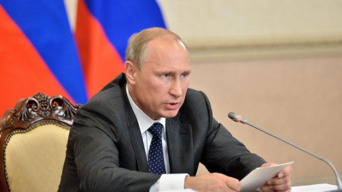 Vladimir Putin Offers Hope for Crypto in Face of Central Bank Call for Ban